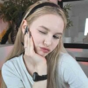 AvaDaviis