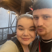 HotCouple2220