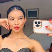 Victoriaa_Vega