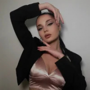 Vivian_Silk
