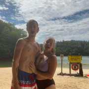 Thelovercouple222