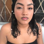 Vicmari_hot_