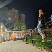 bella_strip