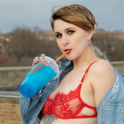 SarahNikki