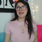 mia_comesback