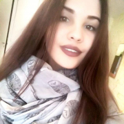 Cute_Rovena