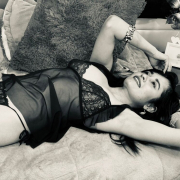 Valentina_skinny_