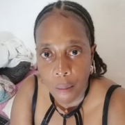 Bustylove27