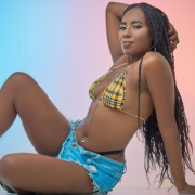 NaomyyMoore