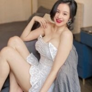 Yi_Zizi