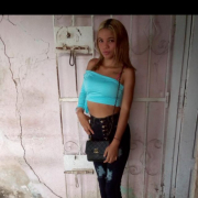 Milu_hot13