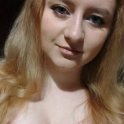 NicoleAniston19