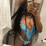 Holly_Baddie