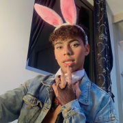 Tayler_femboy