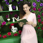 ZarifaGlow