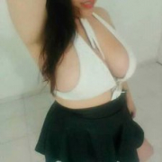 lola-busty