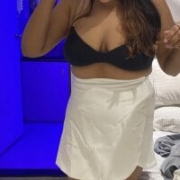 SexyRiyaaa1