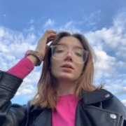 GirlGlassesOn