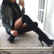 Lovely_Rosse