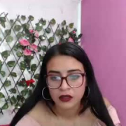 emma_cox