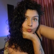 LiaVelvet_