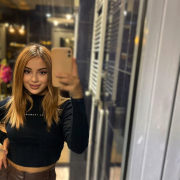 Leila_Lian