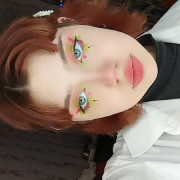 Lola_Palmer