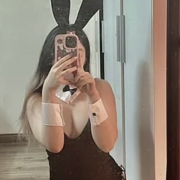 LinhHo_25
