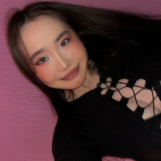 Mina_Asianpie