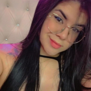 Anni_white