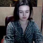 laura_modern