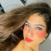 mia_cam_hot