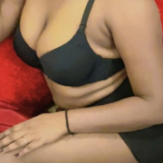 HOT-RIYAA